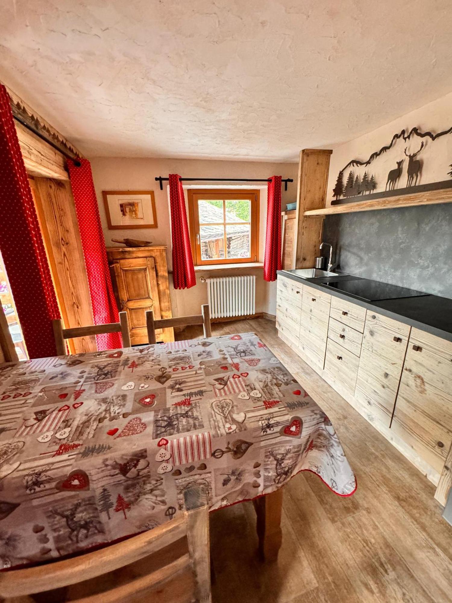 Holiday home Du Paradis Cogne